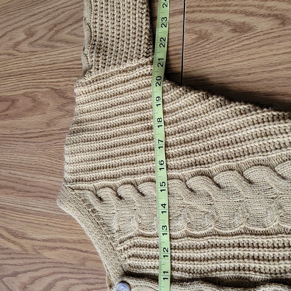 moon& Madison  vneck croptop knit sweater size XS color mustard - Picture 8 of 10